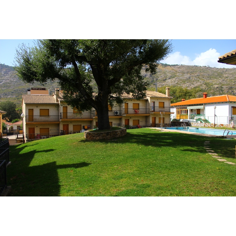 Residencial Los Robles Apartamentos